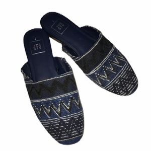 Gap blue and black mules EUC
